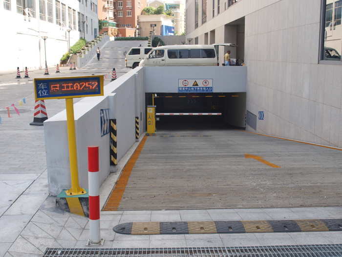 福建廈門磐基酒店停車場系統